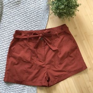 Tie Belt Cargo Shorts NWOT